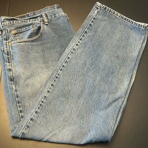 Preowned Levi's Men’s 550 Relaxed Fit Tapered Light Blue Denim Jeans 42x30